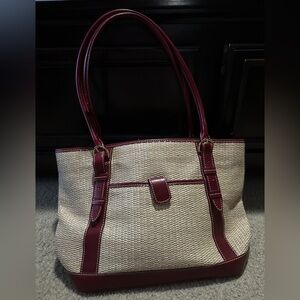 NWOT MAXX NY BODY LG HANDBAG WITH RED LEATHER DETAILS STRAP GOLD HARDWARE